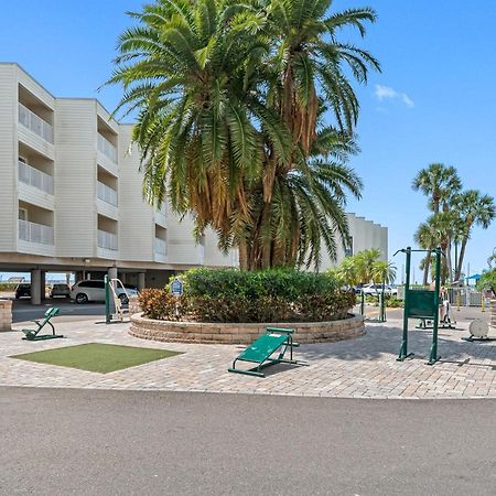 Bay Views From Your Balcony Beach Resort Tampa Exterior photo