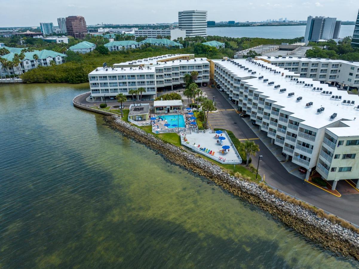 Bay Views From Your Balcony Beach Resort Tampa Exterior photo