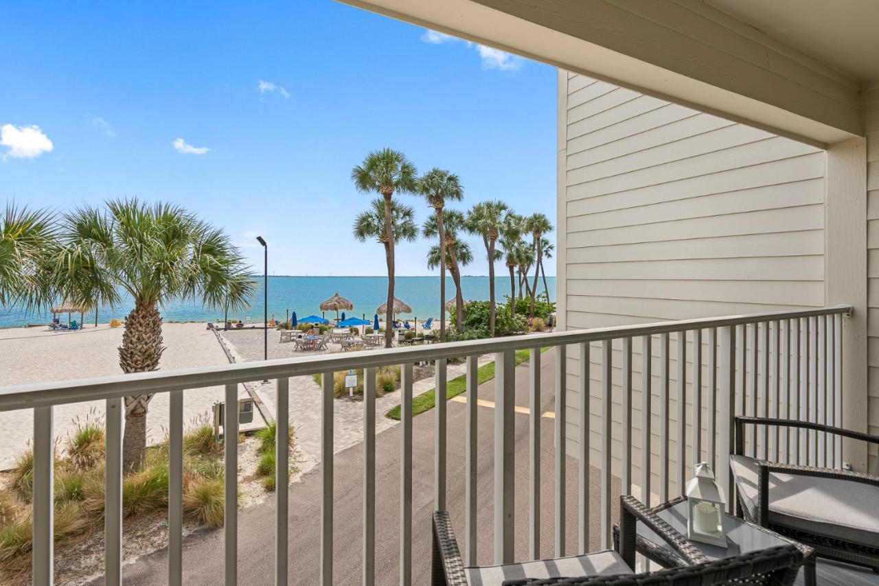 Bay Views From Your Balcony Beach Resort Tampa Exterior photo