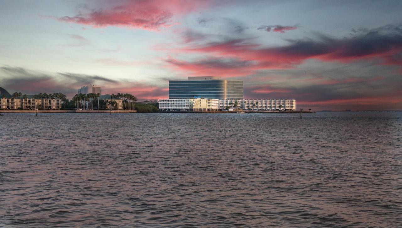 Bay Views From Your Balcony Beach Resort Tampa Exterior photo