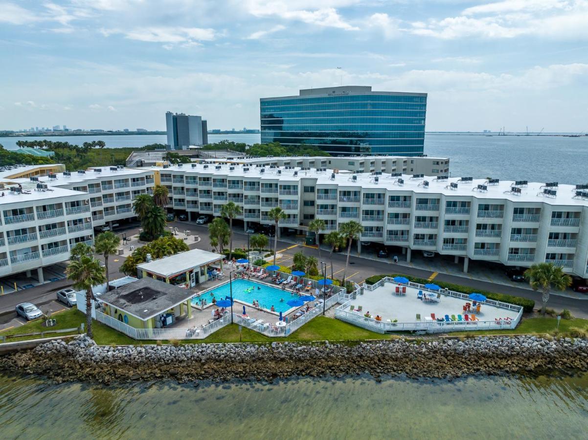 Bay Views From Your Balcony Beach Resort Tampa Exterior photo